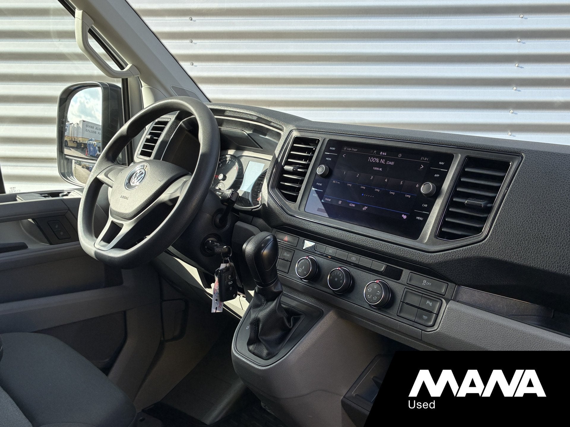 Volkswagen Crafter 35 2.0 TDI L3H3 177pk Automaat Standkache, Autos, 177 ch, Argent ou Gris, Entreprise, Noir