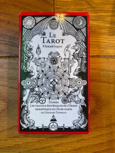 LE TAROT HERMETIQUE - jeu neuf, Hobby & Loisirs créatifs, Enlèvement ou Envoi