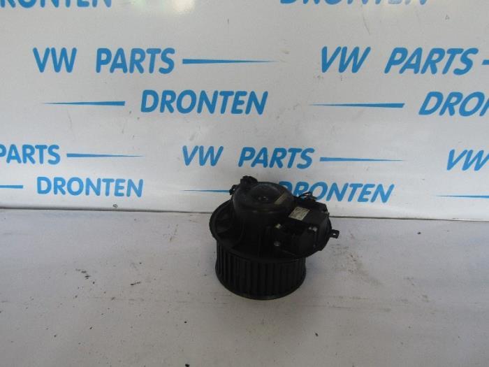 Kachel Ventilatiemotor van een Volkswagen Tiguan, Gebruikt, -, Volkswagen, -