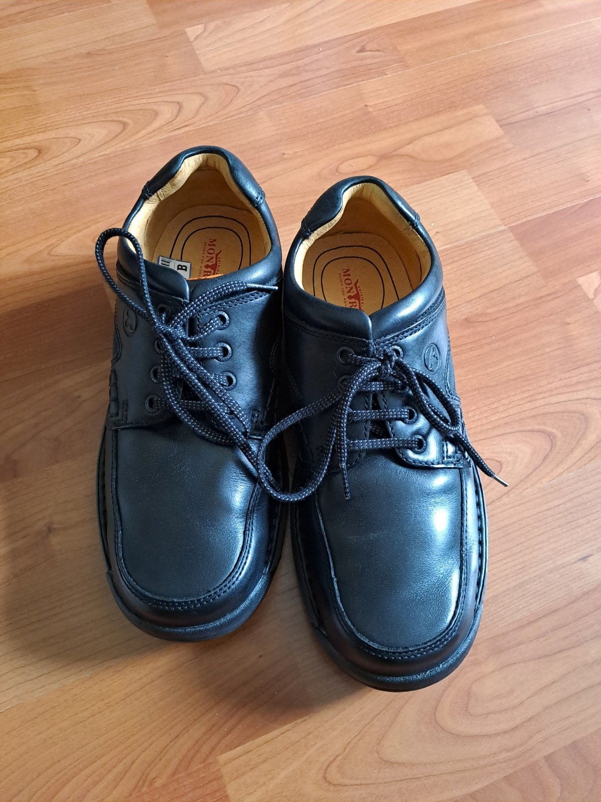 Schoenen (heren) - maat 42 (maat UK 8) - zwart - als nieuw., Vêtements | Hommes, Chaussures, Comme neuf, Enlèvement, Chaussures à boucles