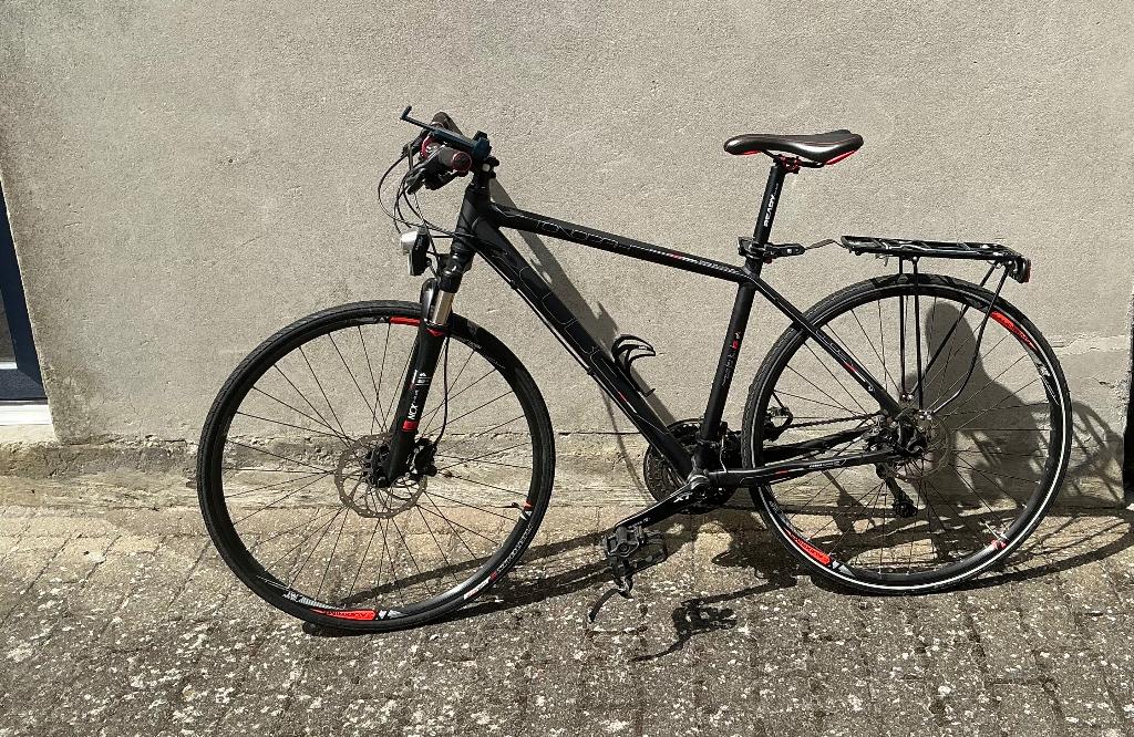 Sportieve Crosshybride Cube Tonopah pro 30 versnellingen, Fietsen en Brommers, Vering, 57 tot 61 cm, Meer dan 20 versnellingen
