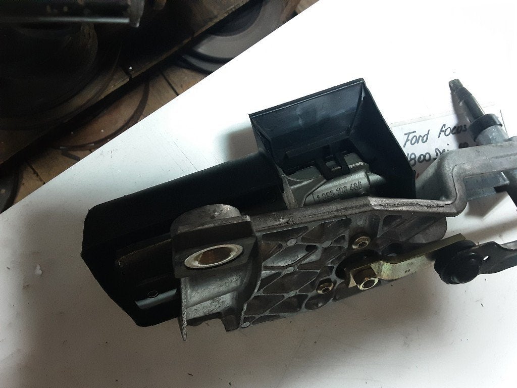 MOTEUR ESSUIE-GLACE AVANT Focus 1 (13951064860390241362), Henry-Ford-Straße  1
50735  Köln, DE, Ford-Werke GmbH, Kunden@ford.com