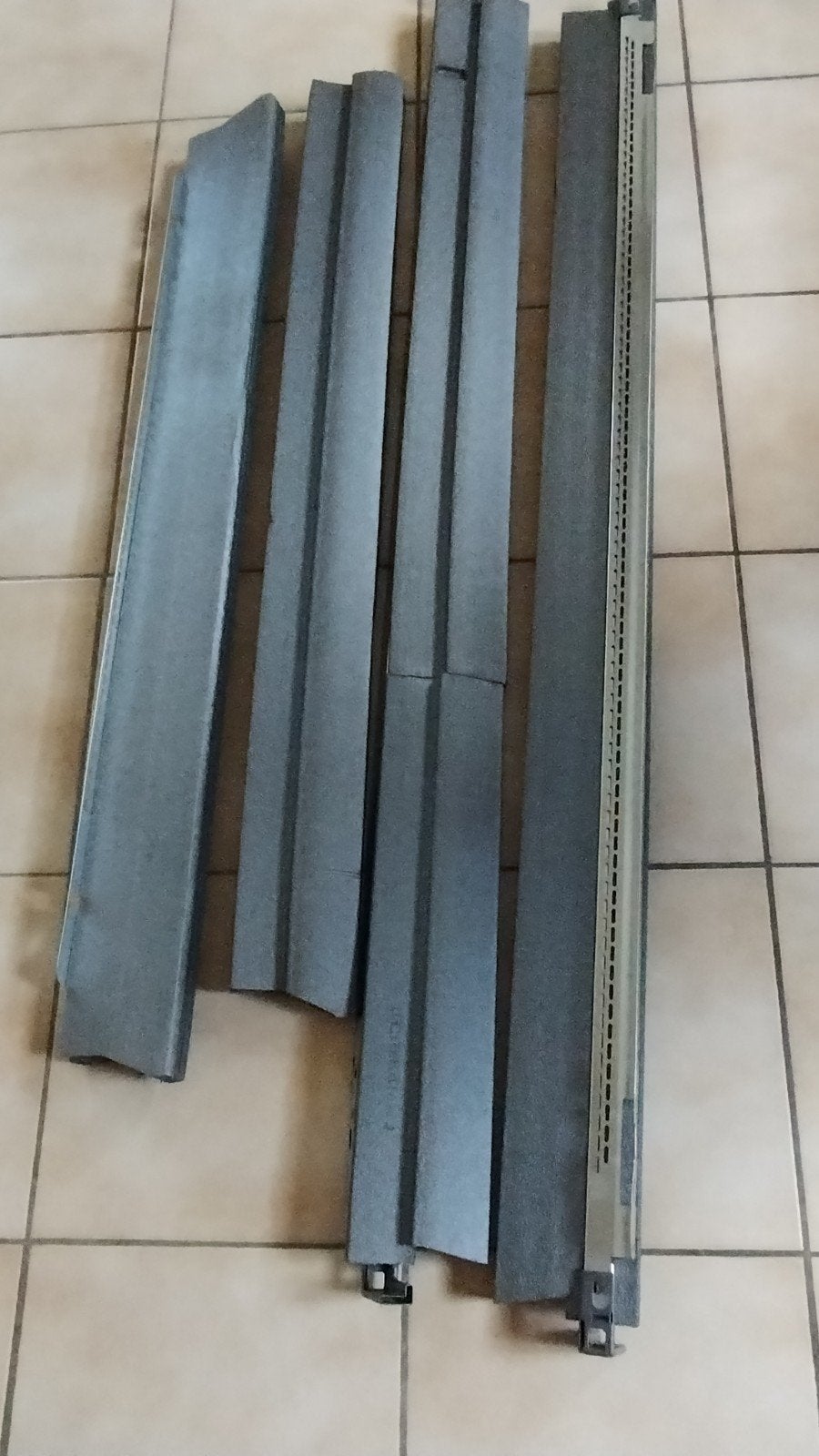 Nouveau cadre isolant VELUX GGU UK04 (taille 134 x 98 cm), Enlèvement
