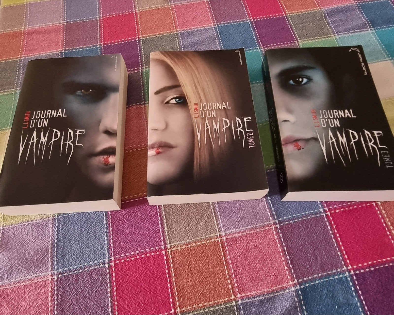 Journal d un vampire, Livres, Enlèvement