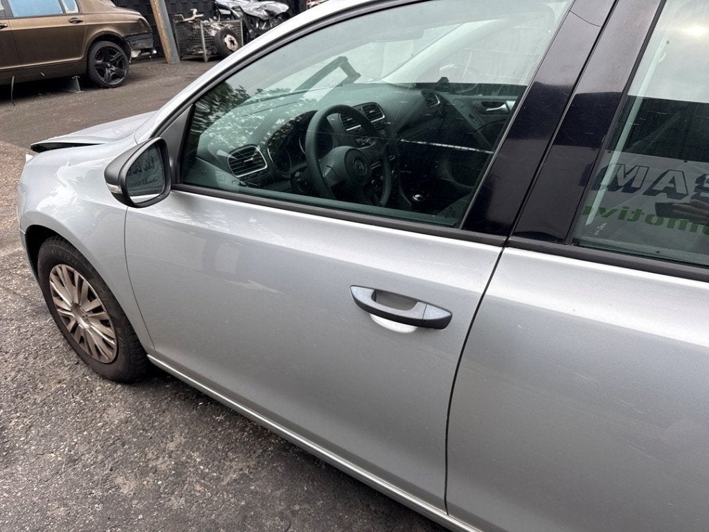 PORTIER LINKS VOOR Volkswagen Golf VII (AUA) (|5K4831055H|), Auto-onderdelen, Carrosserie, Gebruikt, Volkswagen AG, Voor, Kundenbetreuung@volkswagen.de