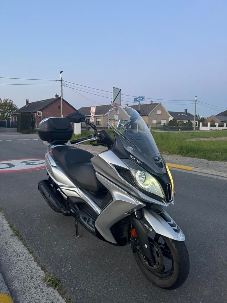 Kymco DonwTown 125cc 2020 Premiere main, Fietsen en Brommers, Ophalen, Zo goed als nieuw