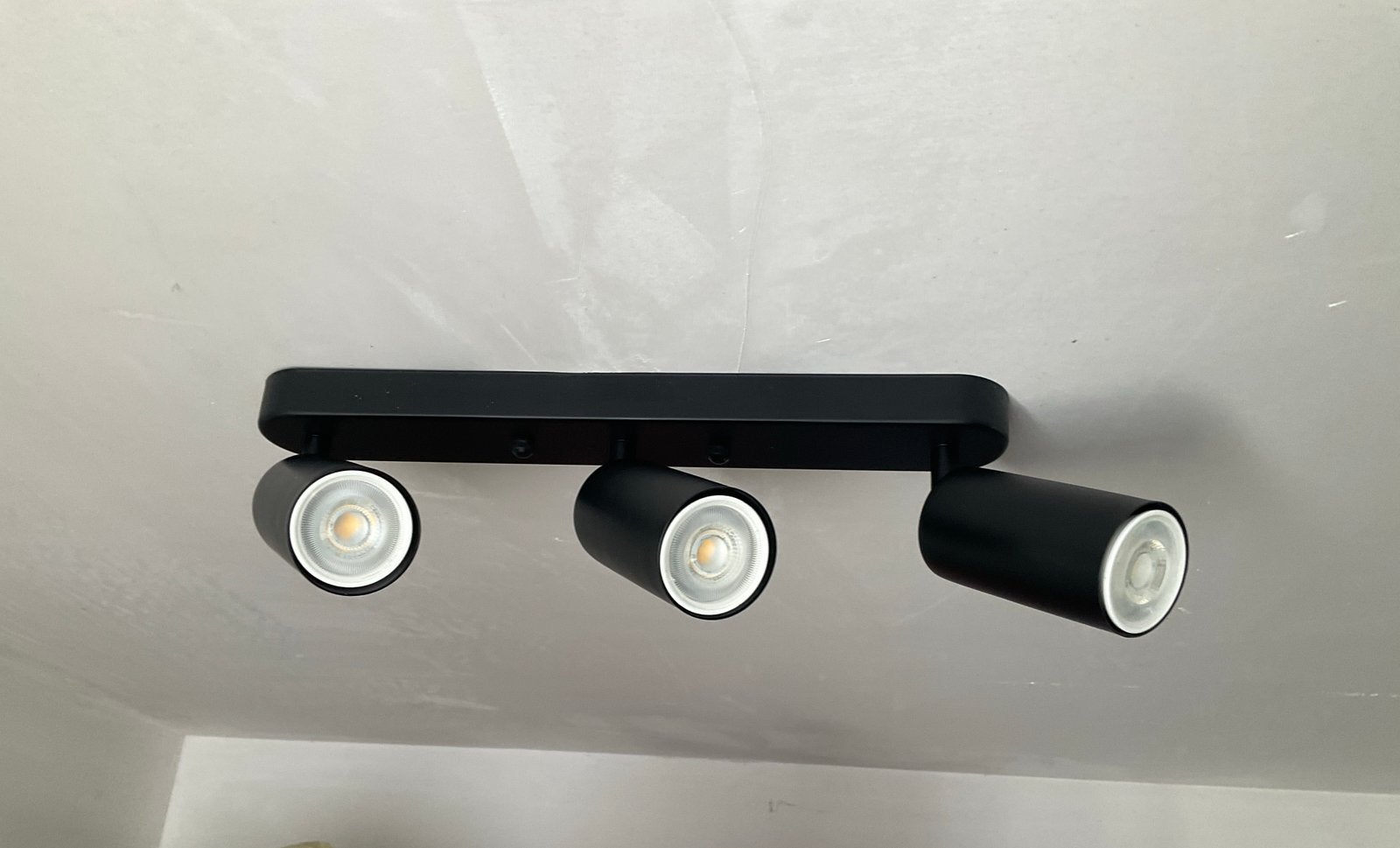 Complete set plafondspots (4x armaturen) incl. LED-lampen, Enlèvement ou Envoi, Spot encastrable ou Spot mural, Comme neuf, Modern