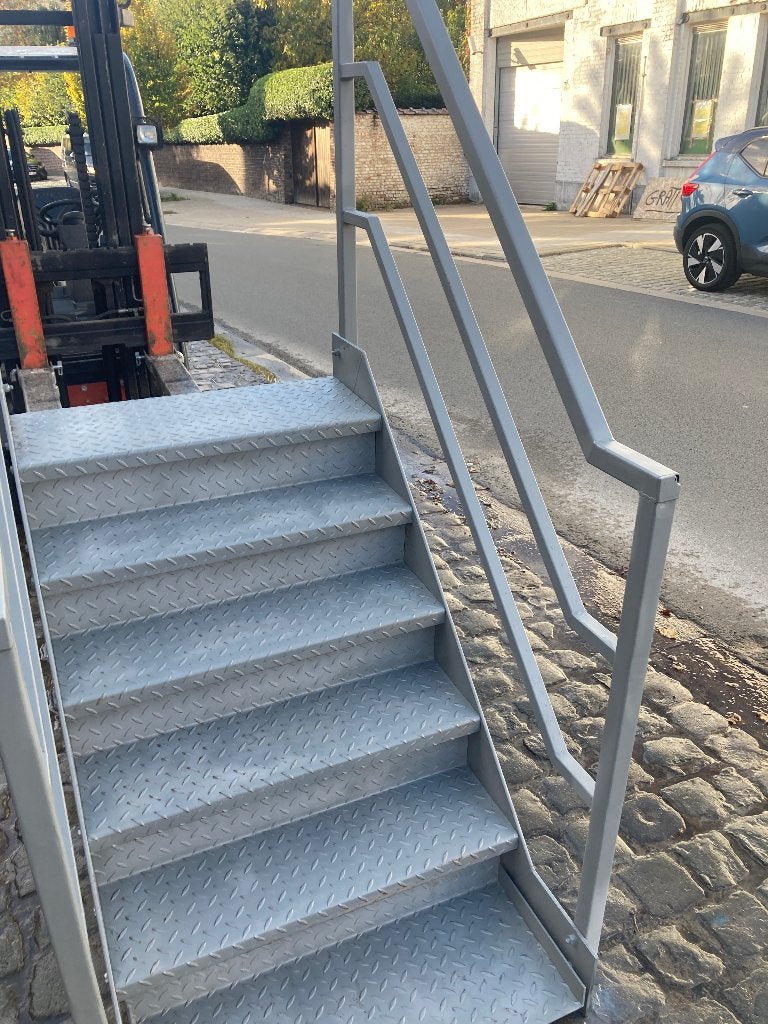 escalier en acier épais, Bricolage & Construction, Enlèvement, Escalier