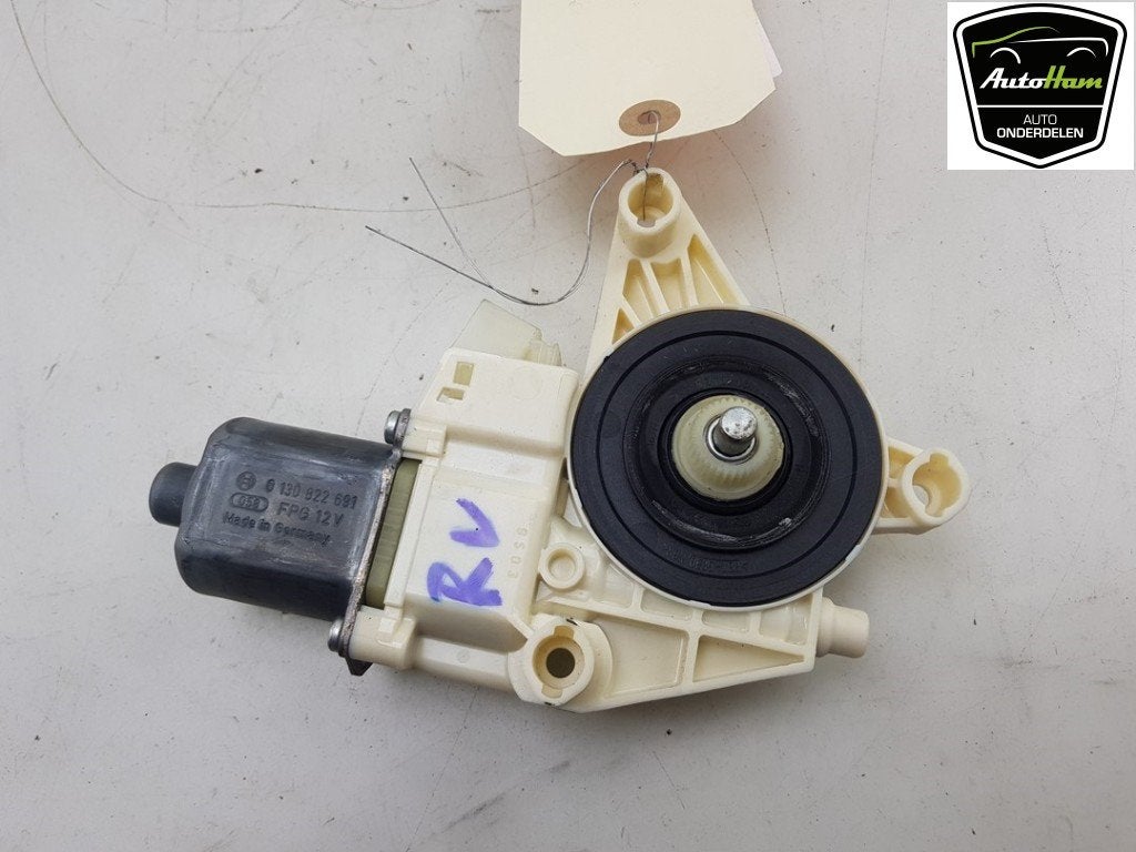 MOTEUR LEVE VITRE ELECTRIQUE A (W176) (|A2469065200|), Utilisé, Mercedes-Benz