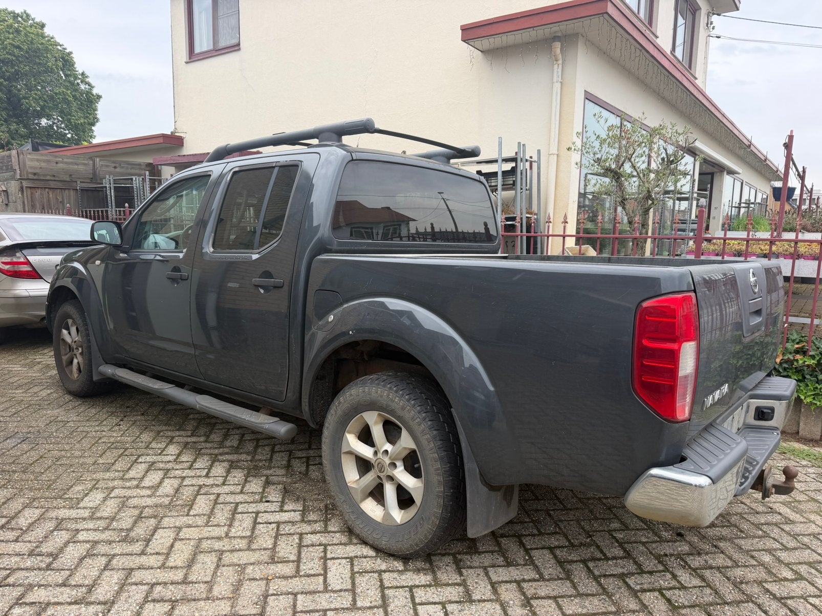 Nissan navara 2.5 tdi, Autos, Nissan, Achat, Entreprise, Boîte manuelle, 5 portes