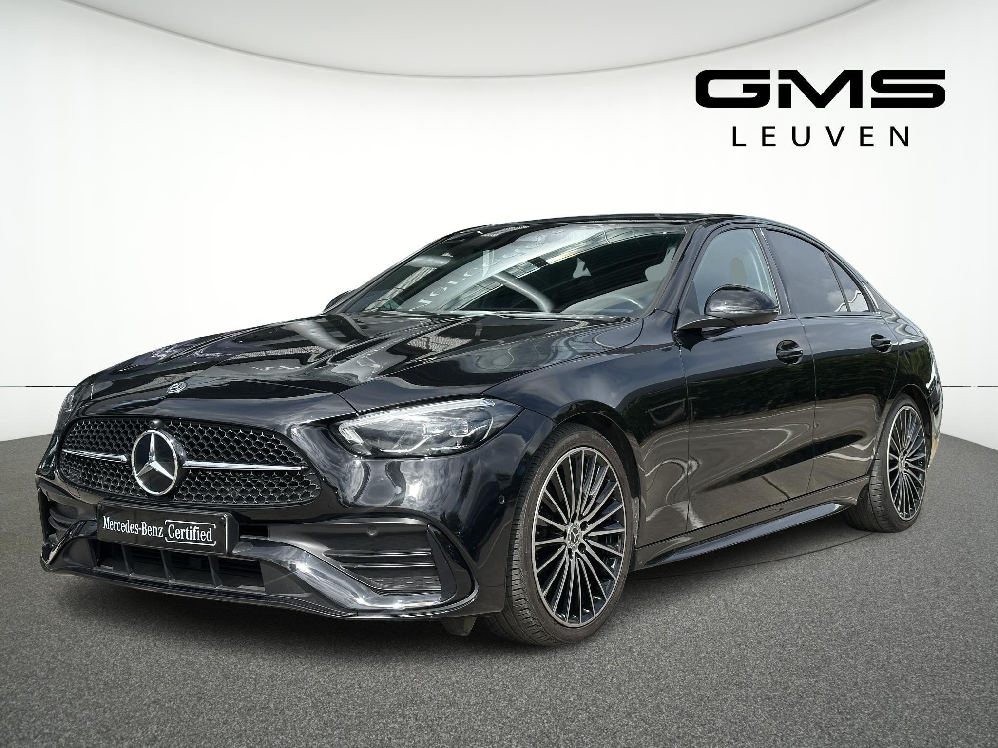 Mercedes-Benz C 180 Sedan 180 AMG Line *PANO DAK*, Auto's, Automaat, 4 deurs, Gebruikt, 4 cilinders