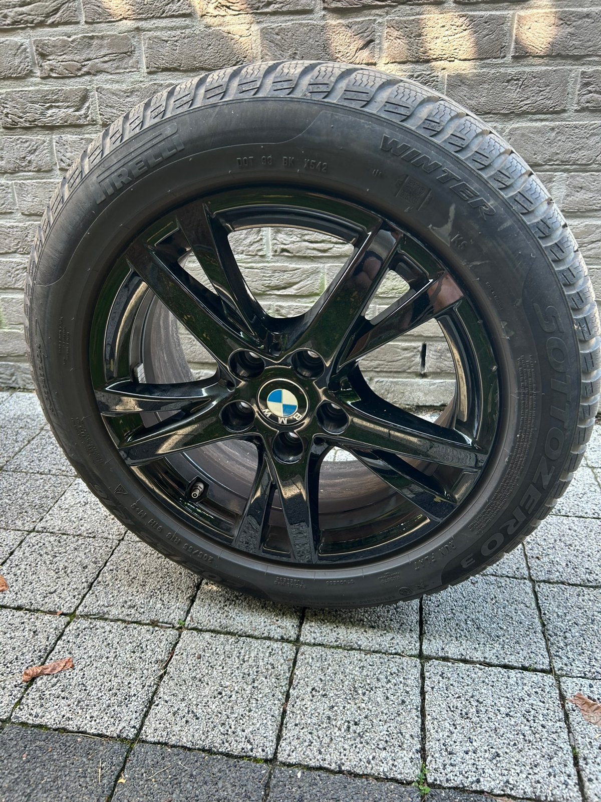 Top Set Winterbanden + velgen Pirelli voor BMW 1 F40, Auto-onderdelen, Banden en Velgen, Ophalen, Winterbanden, Band(en)