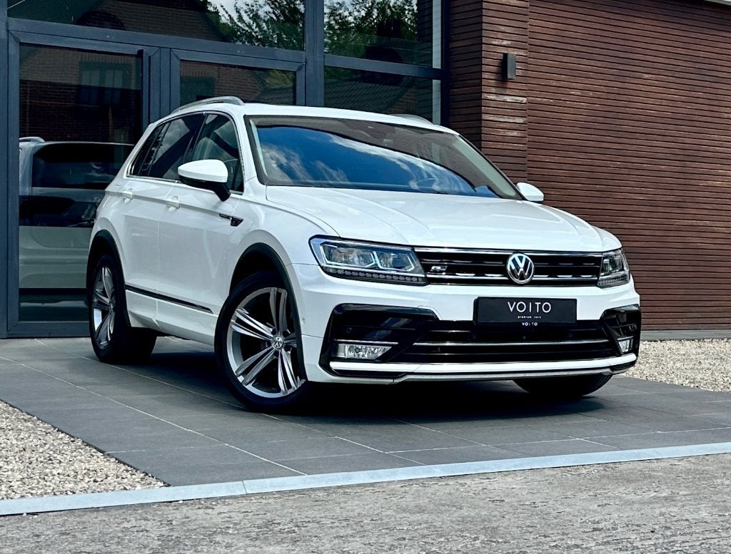 Volkswagen Tiguan 1.4TSI R-LINE/PANO/360CAM/ACC/LED/MEMORY, Auto's, Voorwielaandrijving, Dealer onderhouden, 1800 kg, 4 cilinders