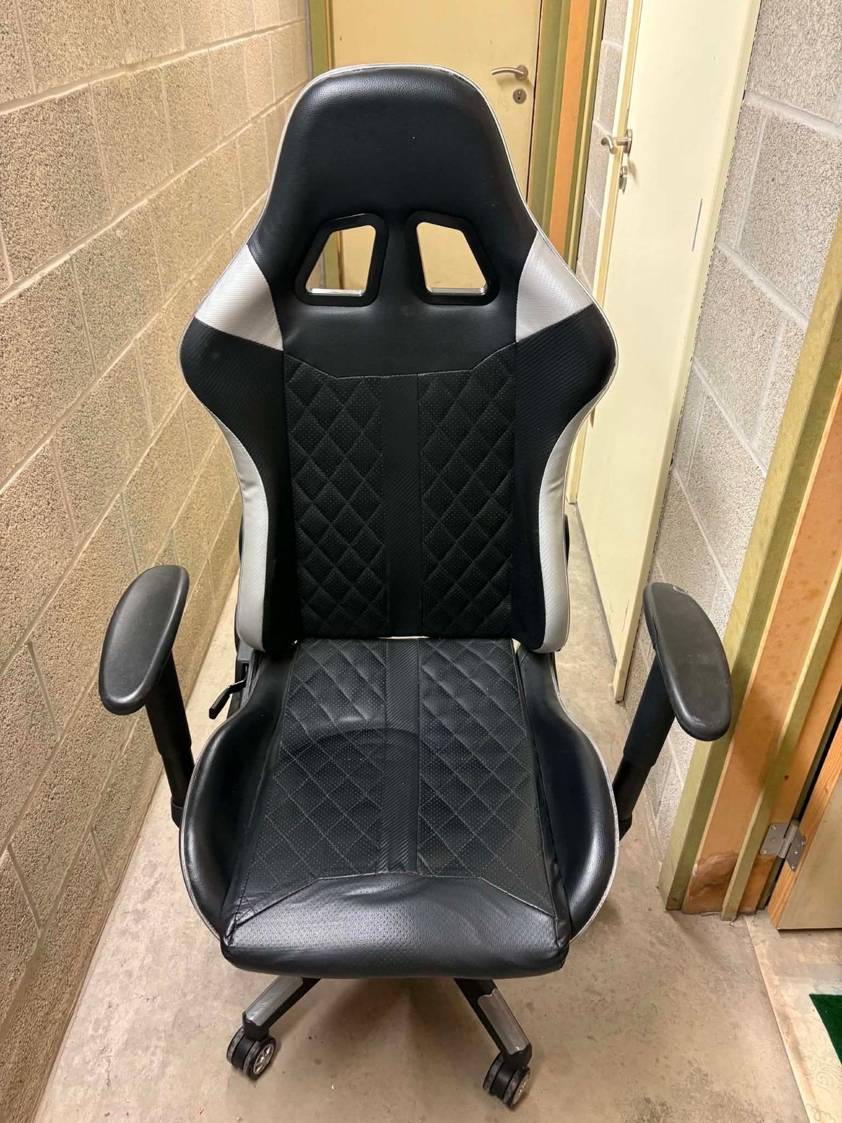 Chaise gaming, Chaise de bureau de gaming, Enlèvement, Utilisé, Chaise de bureau