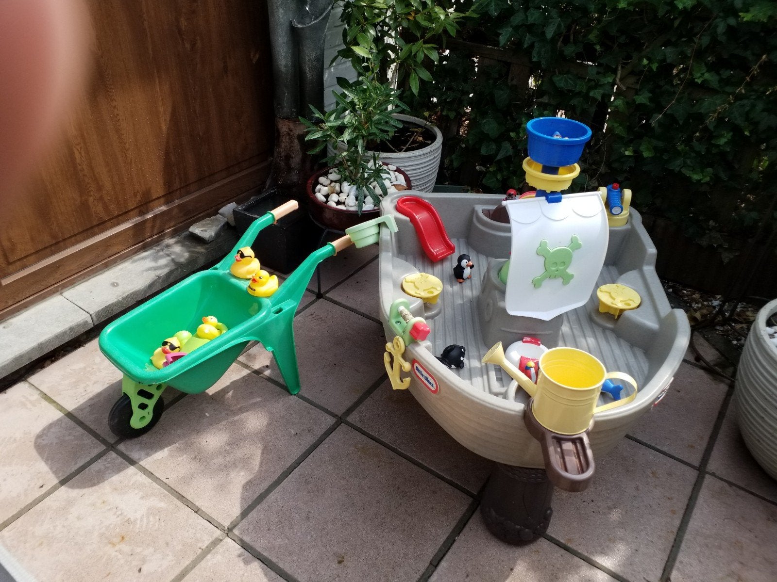 bateau pirate enfant little tikes, idéal pour exterieur, Enlèvement, Bateau