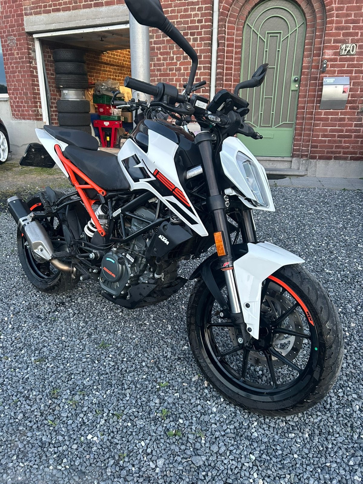 Ktm Duke 125, Motoren, Occasion, Particulier, Handgeschakeld