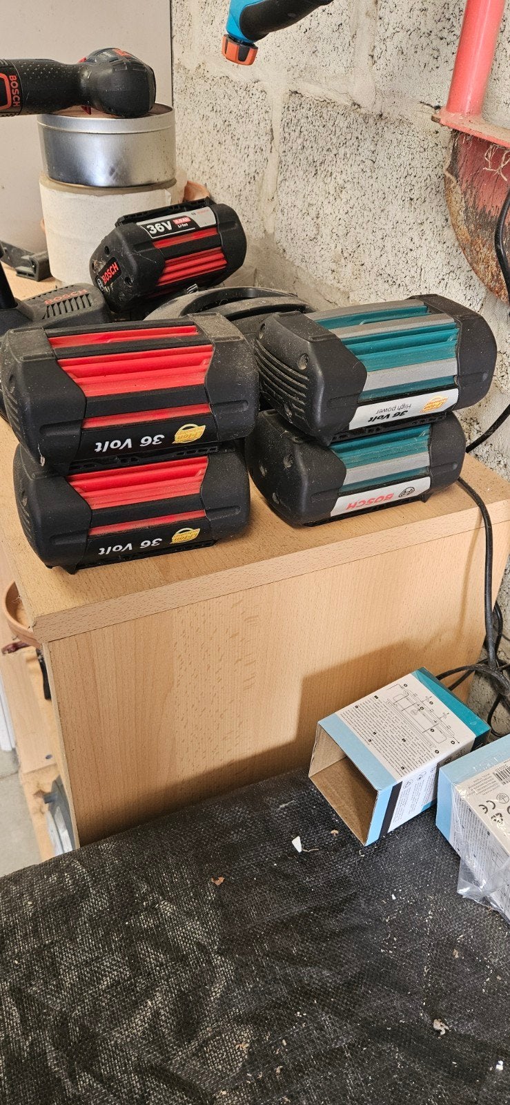4 bosch 36v accus, Ophalen