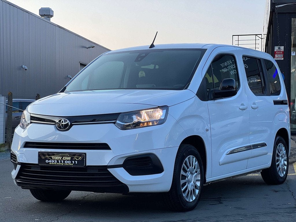 Toyota PROACE CITY Proace City1 .2i Family5PL*NAVI*Android*U, Auto's, Voorwielaandrijving, Stof, Gebruikt, 1199 cc