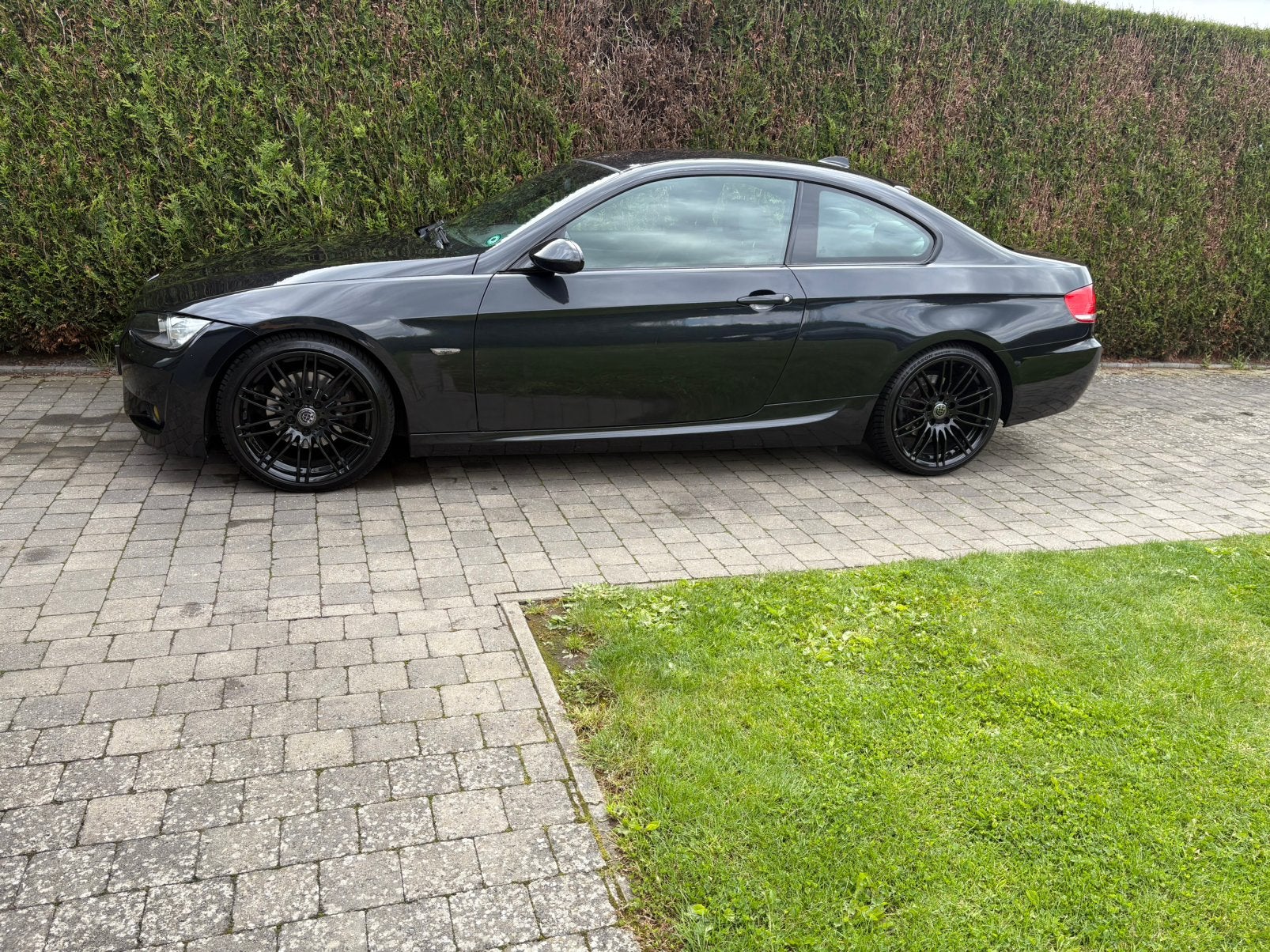 Bmw E92 pack M black, Achterwielaandrijving, Zwart, 4 cilinders, Zwart