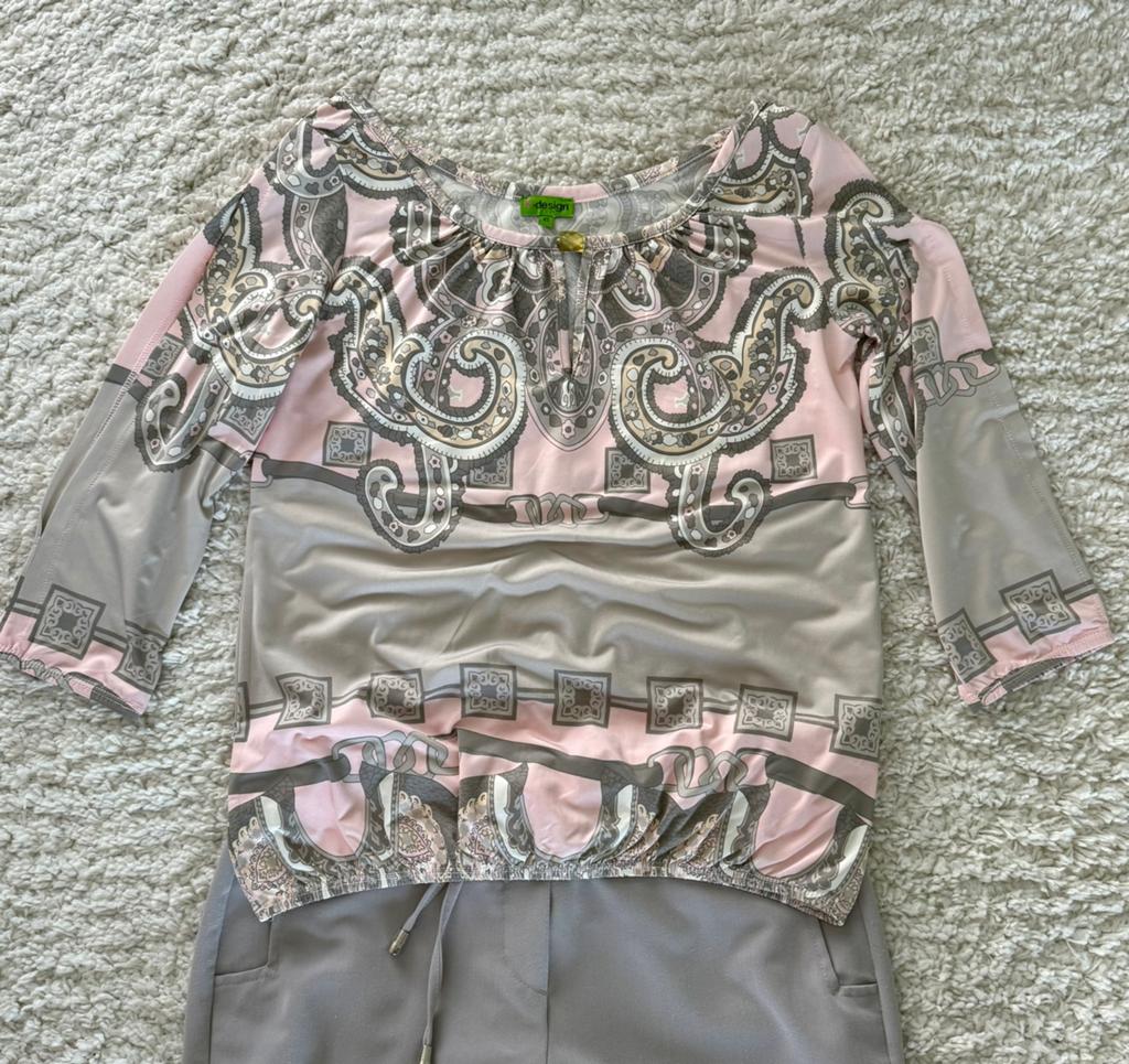 Bloesje K-Design, Kleding | Dames, Maat 38/40 (M), Nieuw, Ophalen of Verzenden, Lange mouw