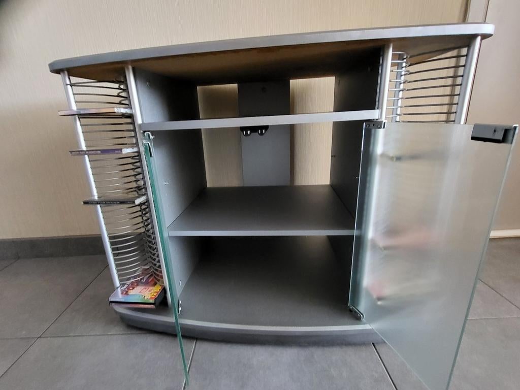 Tv kastje, Ophalen, Glas