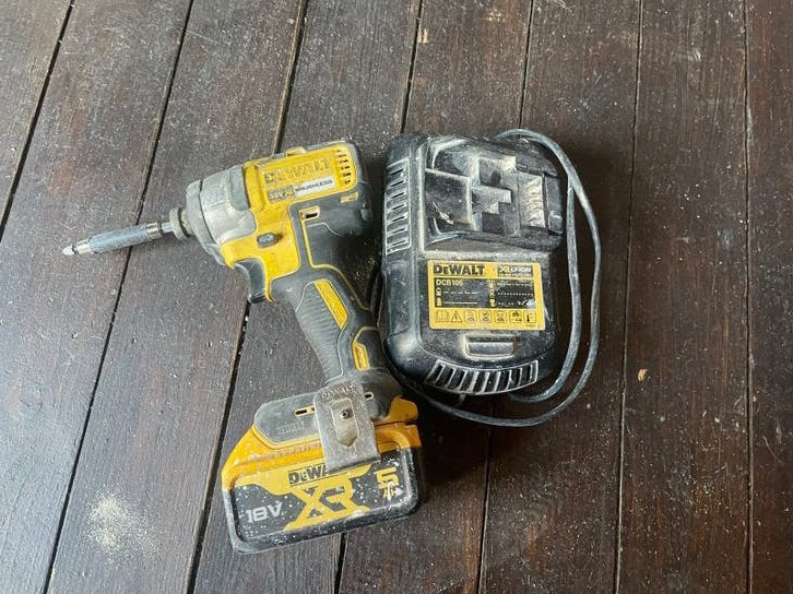 Te koop dewalt acu schroefmachine, Ophalen, Gebruikt, Overige typen