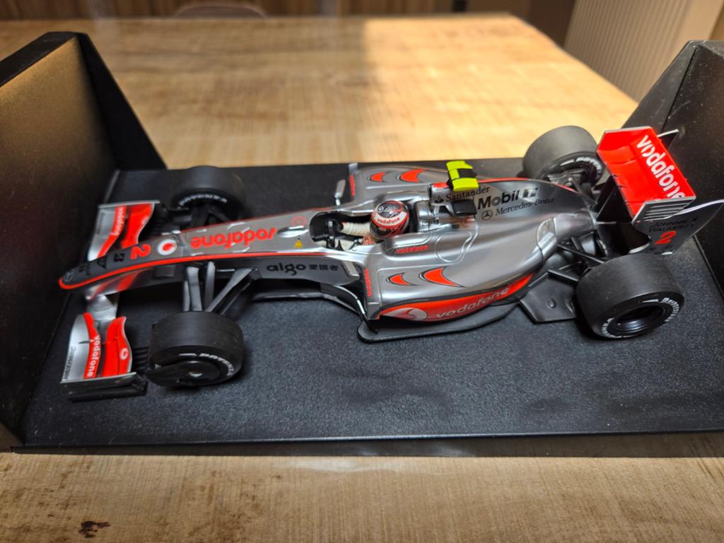 F1 1.18 Minichamps mclaren mp4 24, Ophalen of Verzenden