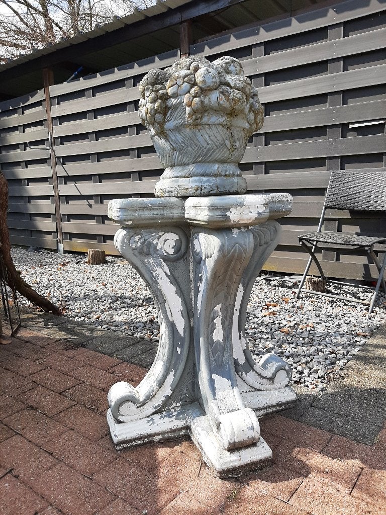 Tuinbeeld  -  Korf met tuinoogst (met of zonder) Sokkel, Tuin en Terras, Tuinbeelden, Ophalen, Gebruikt, Beton, Overige typen