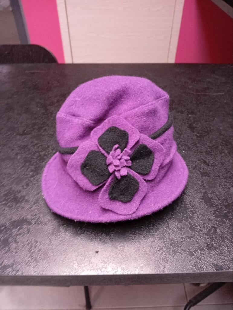 Chapeau  cloche violet femme, Vêtements | Femmes, Chapeau