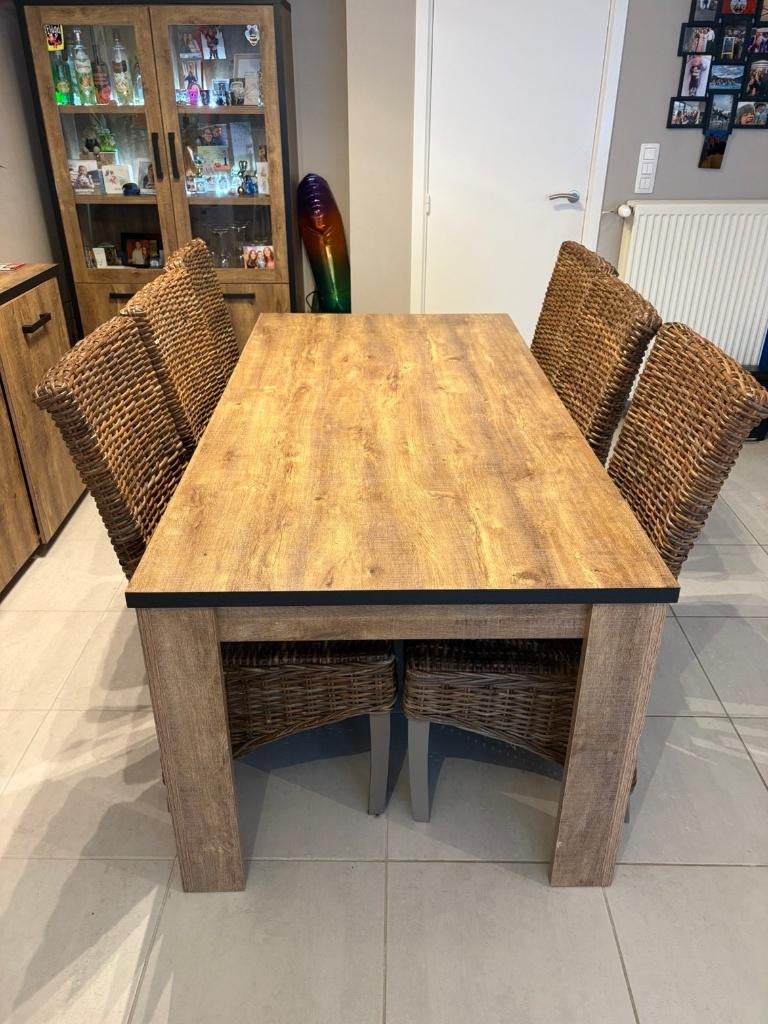 eettafel en stoelen, Ophalen, Gebruikt