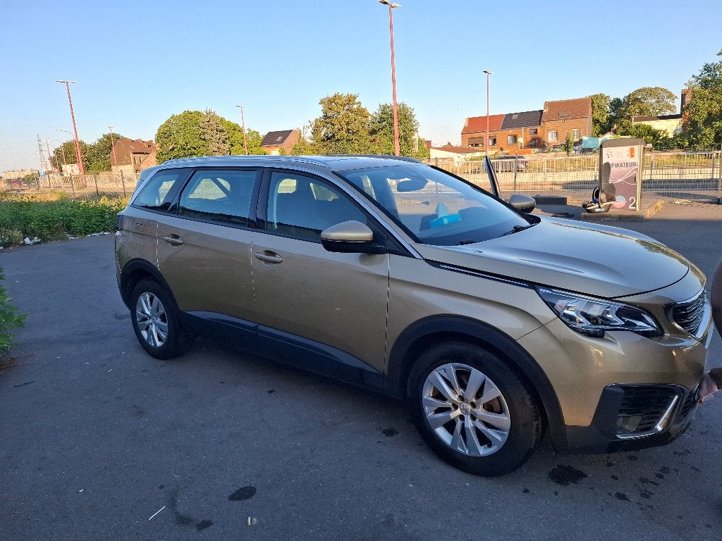 Peugeot 5008, Achat, 7 places, Boîte manuelle, 5 portes