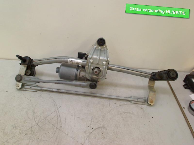 MOTEUR + TRINGLERIE ESSUIE GLACE AVANT Audi (8V1955023D), Dhr. R. de Gouw, Audi, Utilisé, De Bloemendaal 21 21
5221 EB  'S HERTOGENBOSCH, NL