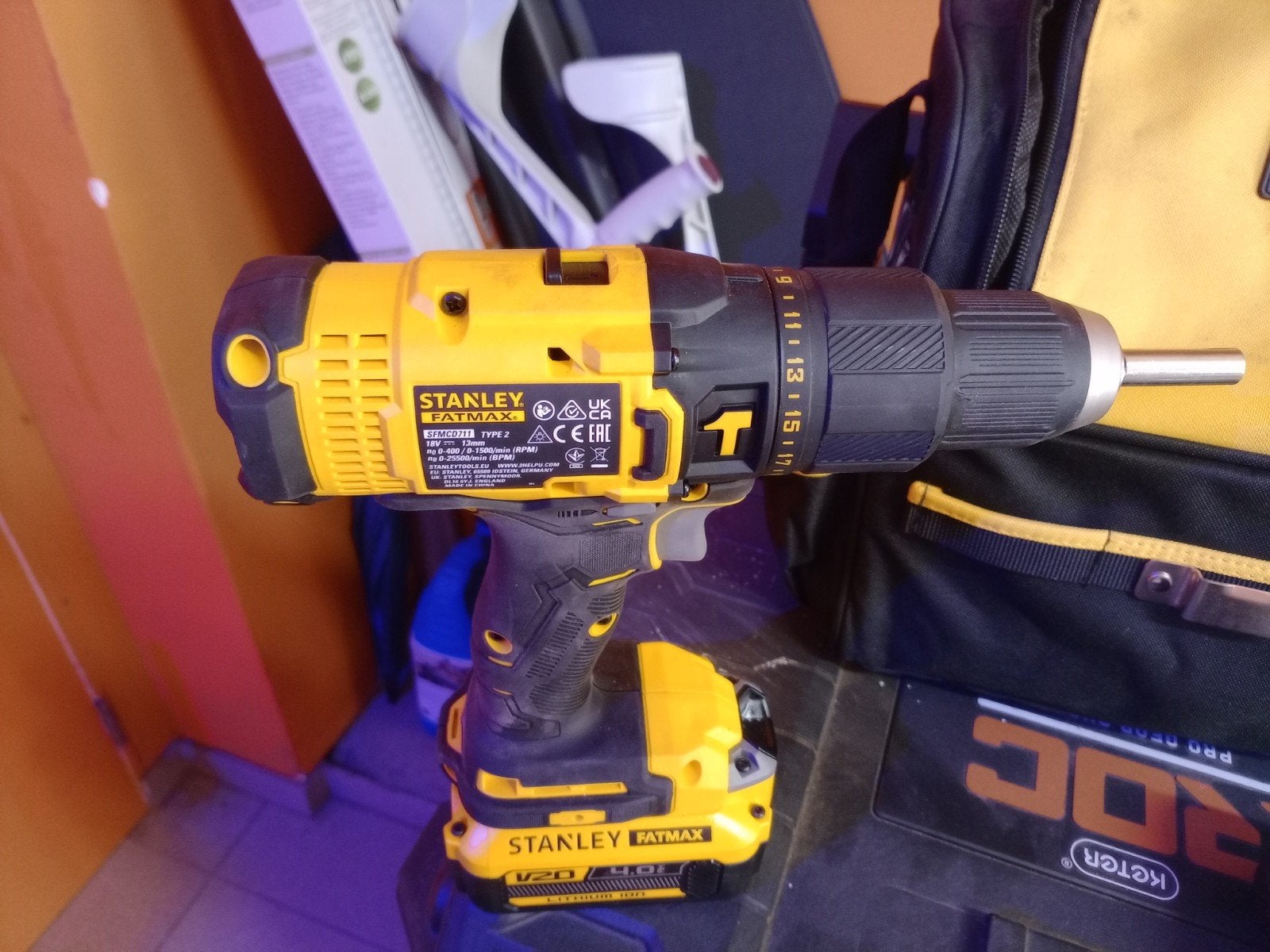 Machine vieille d'un mois. 2 batteries et chargeur inclus. T, Enlèvement