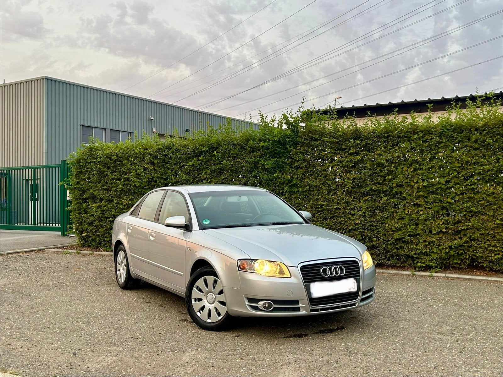 AUDI A4 1.9 TDI, Autos, Audi, Argent ou Gris, Achat, Cruise Control, A4