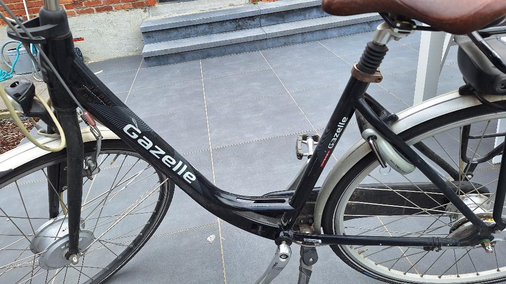 Elektrische fiets Gazelle, Fietsen en Brommers, Ophalen, Gebruikt, 30 tot 50 km per accu, Gazelle