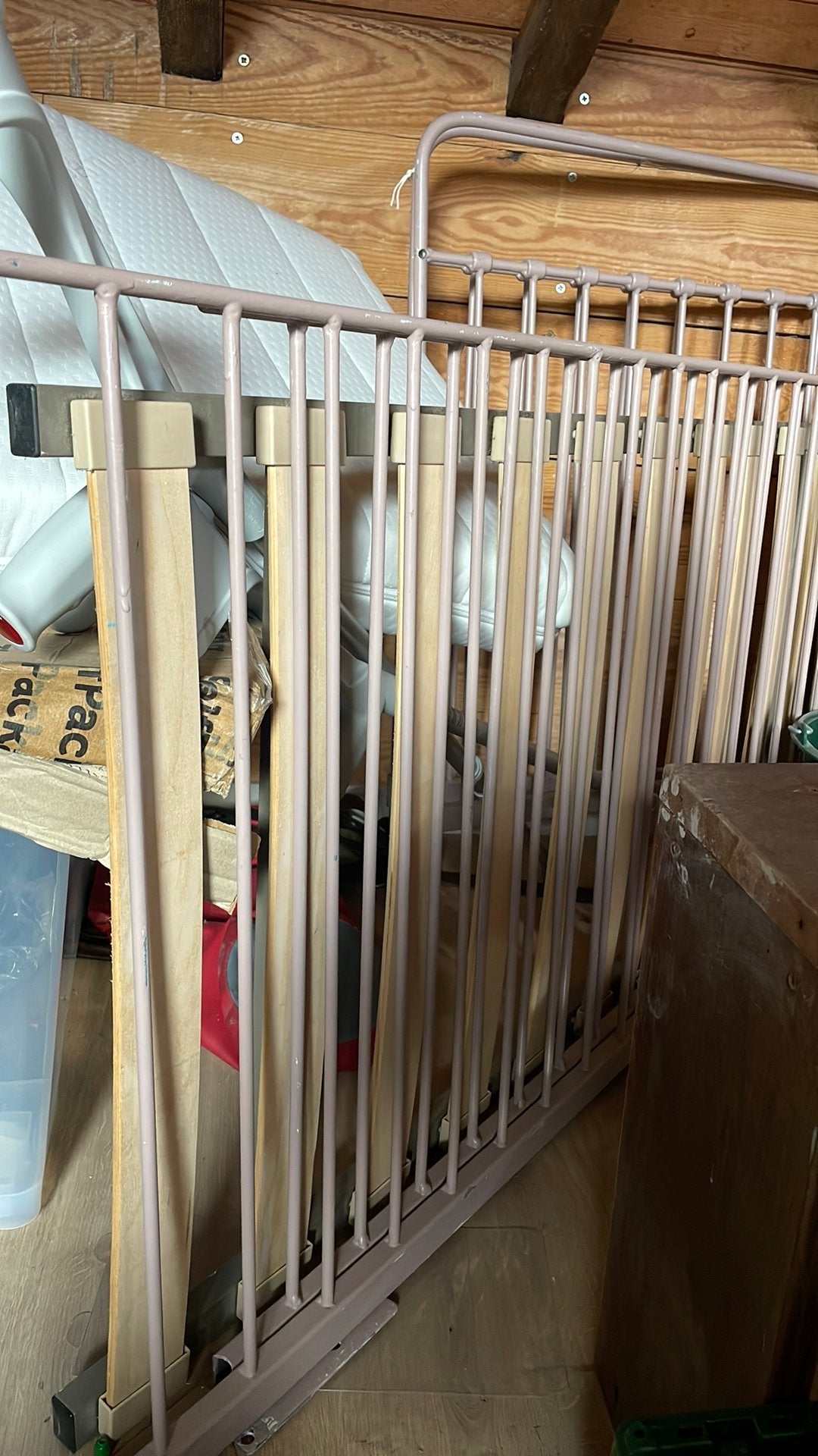 Oud ijzeren kinder bedje, Ophalen, Gebruikt, Lattenbodem, Minder dan 140 cm