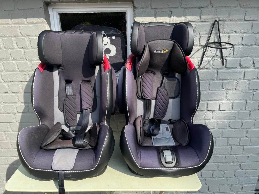 2 sièges auto Dreambee, Enfants & Bébés, Autres marques, Ceinture de sécurité, Dossier réglable, 15 à 36 kg
