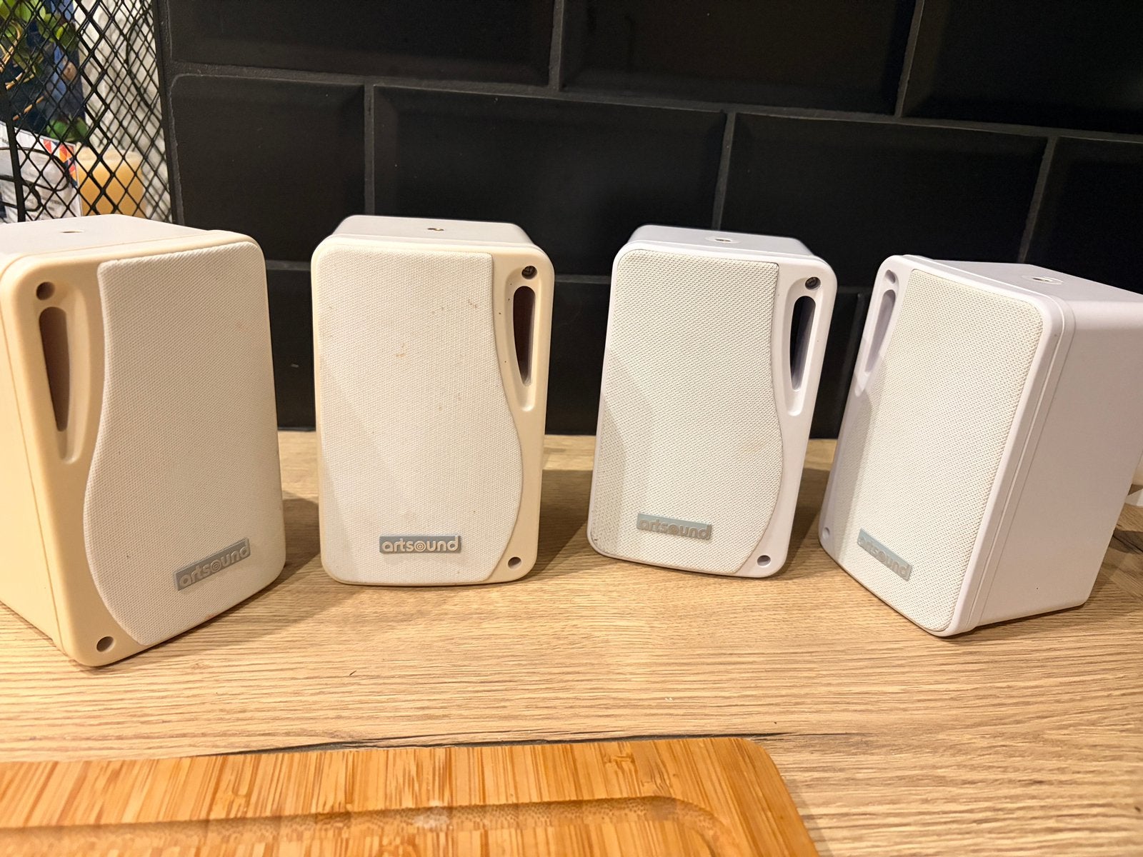 4 kleine luidsprekers Artsound AS20, Autres marques, Autres lecteurs, Enlèvement, Utilisé