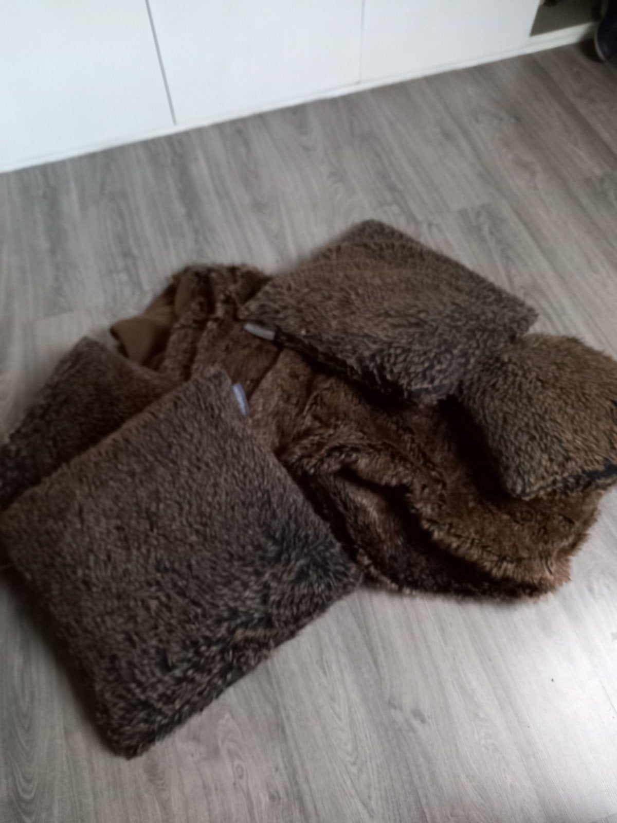 plaid en 4 kussens van long island living, Ophalen
