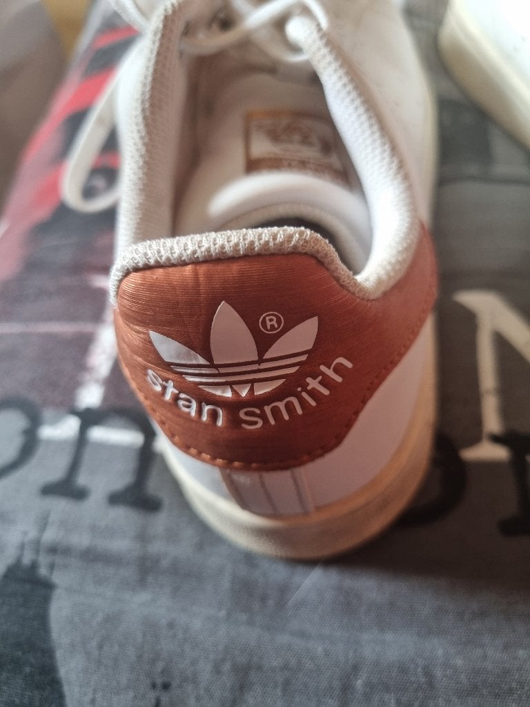 Baskets StanSmith, Adidas, Chaussures de sports, Enlèvement, Porté