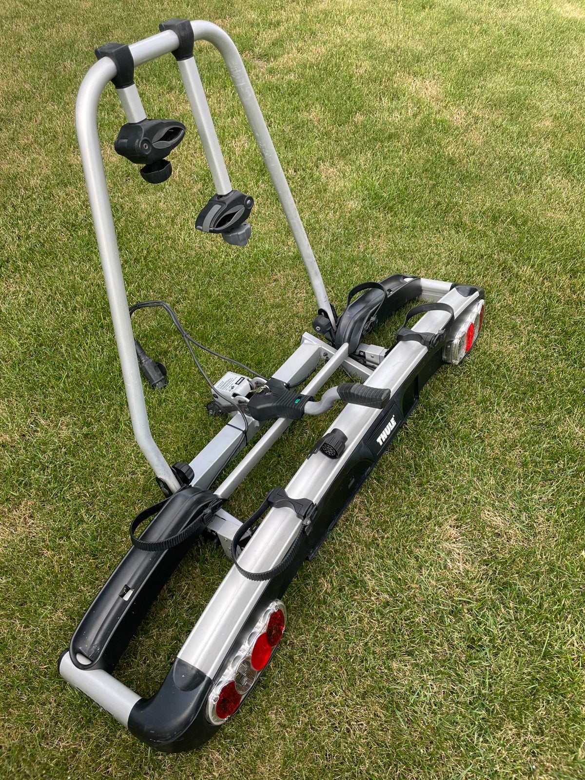 Thule Euroclassic 2 fietsen., Auto diversen, Fietsendragers, Ophalen, Elektrische fiets, Zo goed als nieuw, 2 fietsen