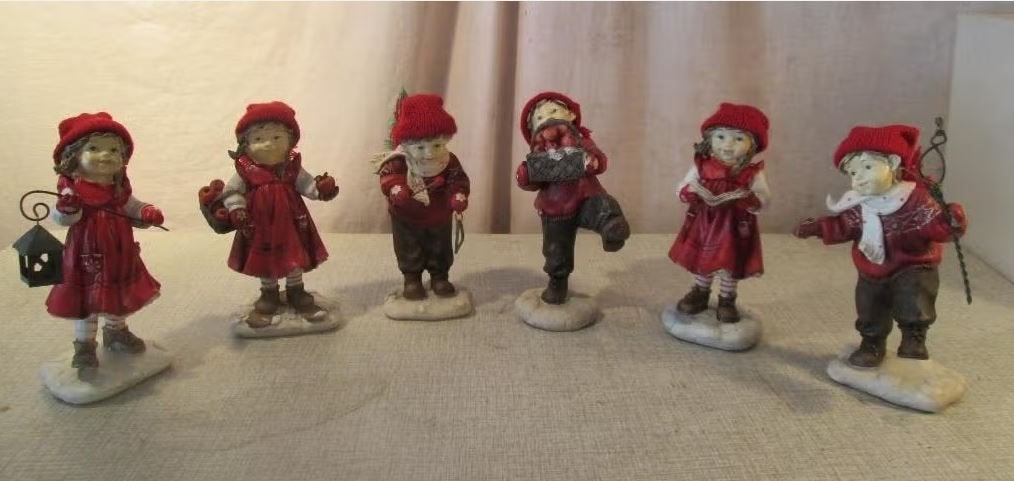 6 Prachtige Winter Beeldjes - 14cm, Antiek en Kunst, Ophalen of Verzenden, Beeld, Groep mensen