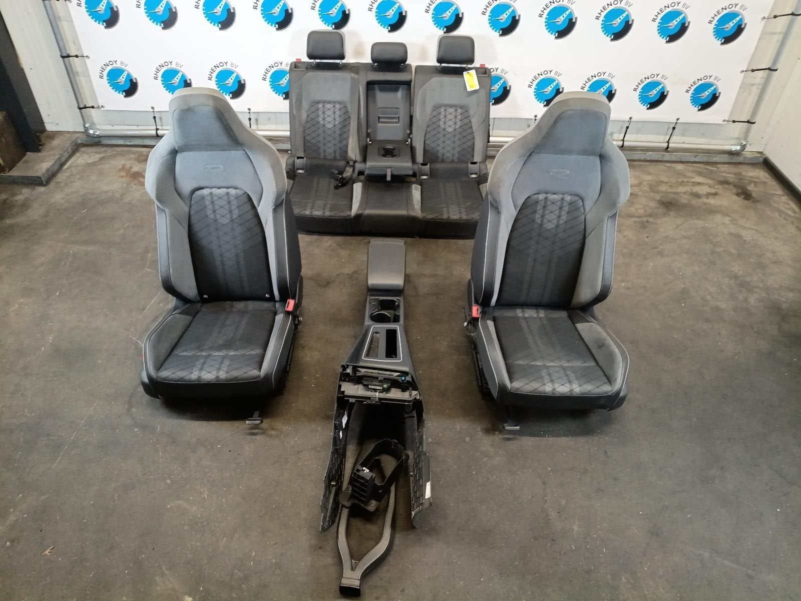 Golf 8 interieur R-design 2020 t/m 2026  R-line, Auto-onderdelen, Ophalen, Gebruikt, -, Volkswagen