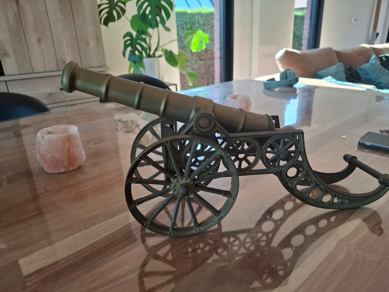 canon pour la décoration, Enlèvement, Cuivre