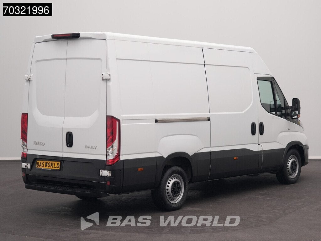 Iveco Daily 35S14 L2H2 Airco Cruise 3,5t Trekgewicht Euro6 L, Auto's, Stof, Gebruikt, Euro 6, Iveco