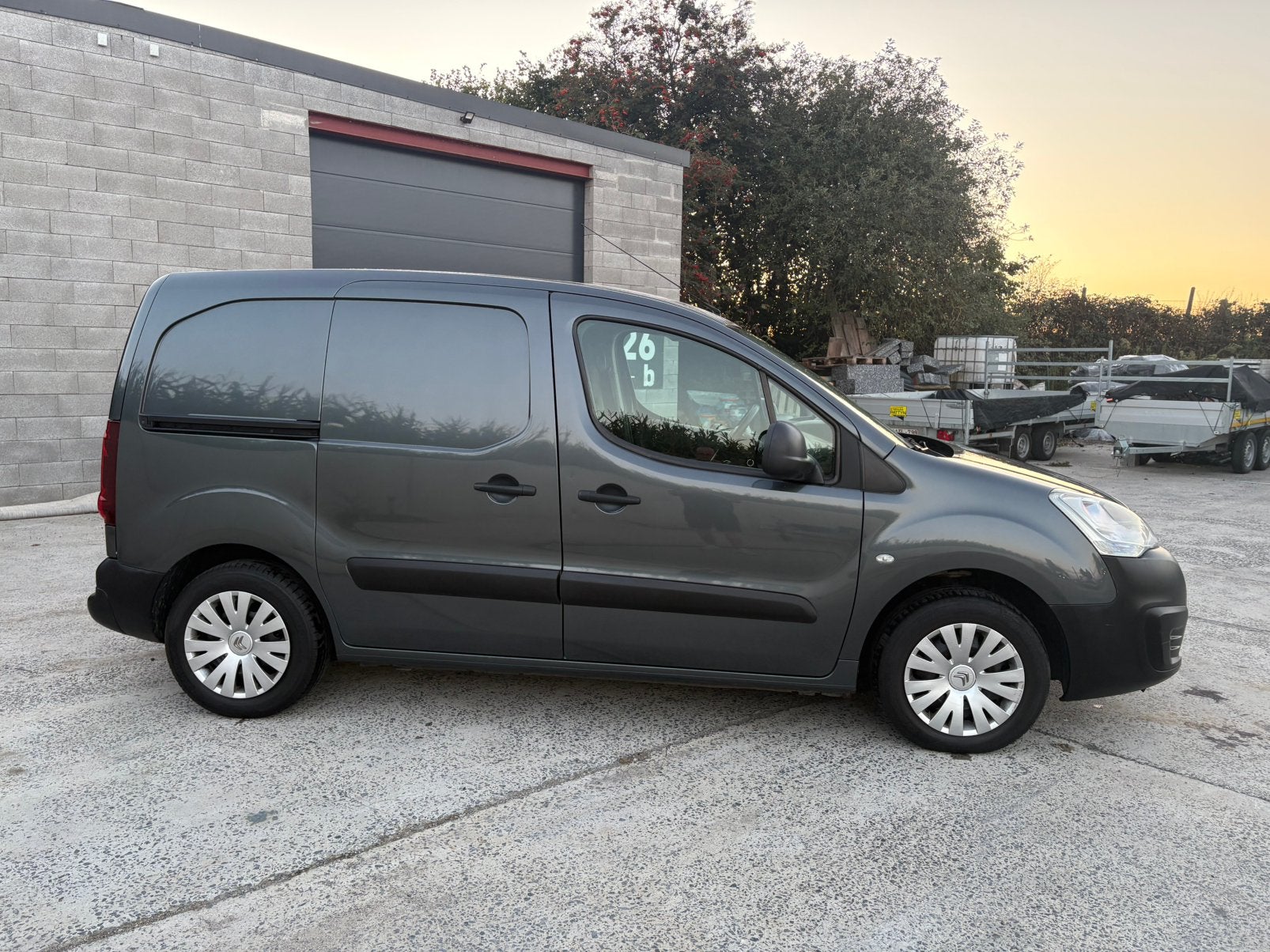 Garantie Citroën Berlingo de 103 km ! ! !, Autos, Argent ou Gris, Achat, Euro 6, Entreprise
