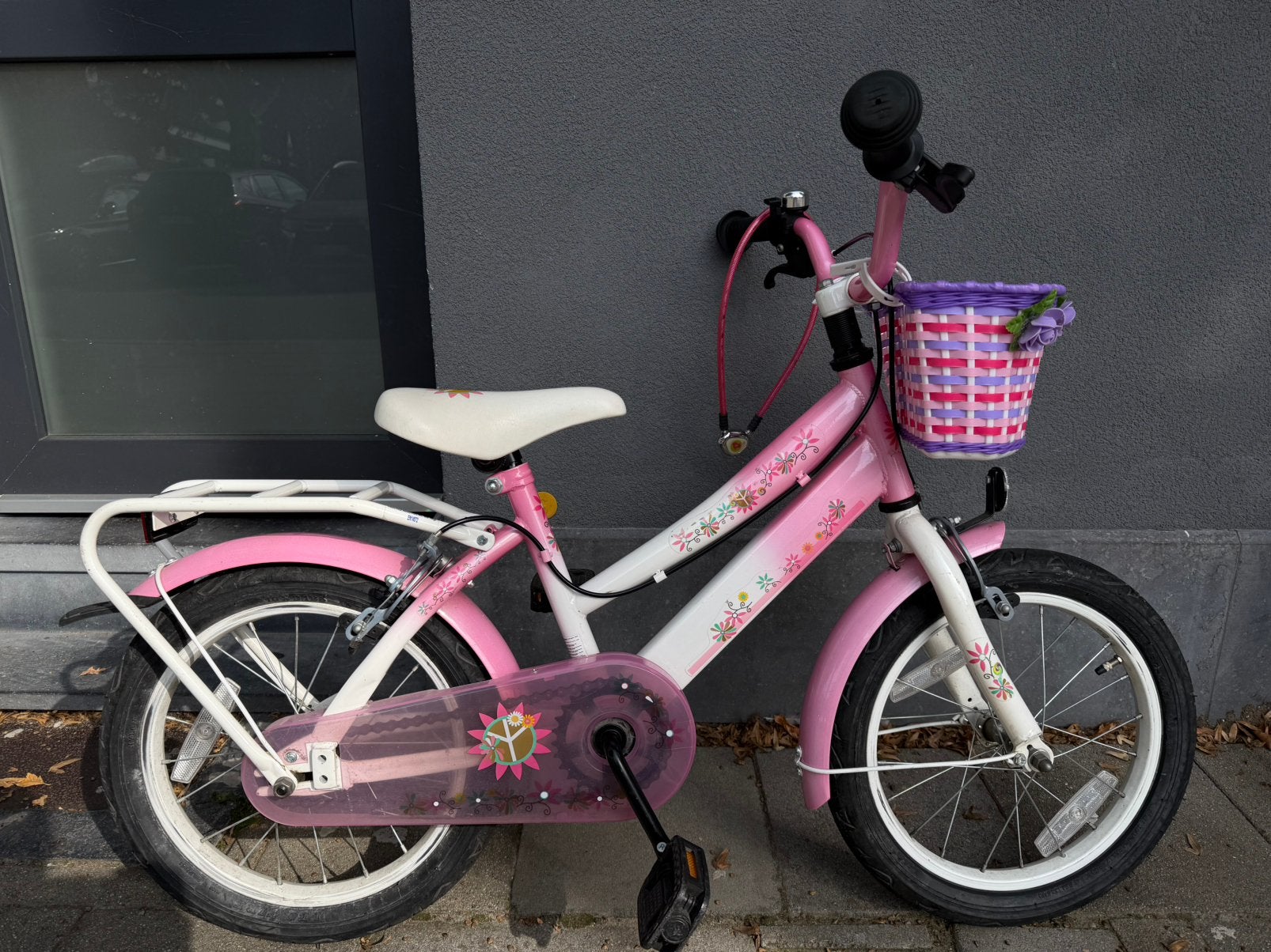 Meisjesfiets 16inch met mandje vooraan, Fietsen en Brommers, Ophalen, Gebruikt, 16 inch