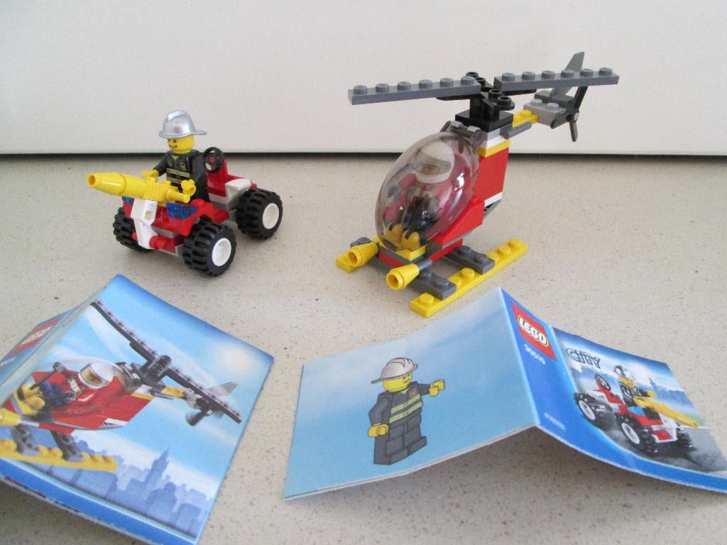 Lego ; 2 setjes City brandweer nr. 30010  nr30019, Ophalen of Verzenden, Zo goed als nieuw, Complete set, Lego