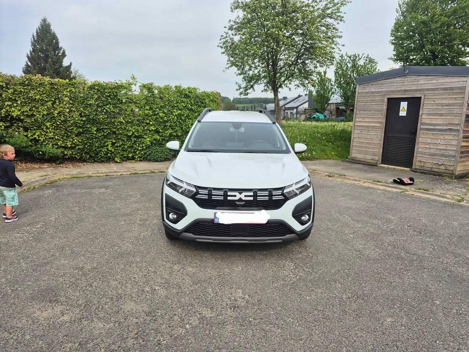 dacia jogger 7 places (essence LPG), Autos, Achat, 7 places, Entretenue par le concessionnaire, Noir