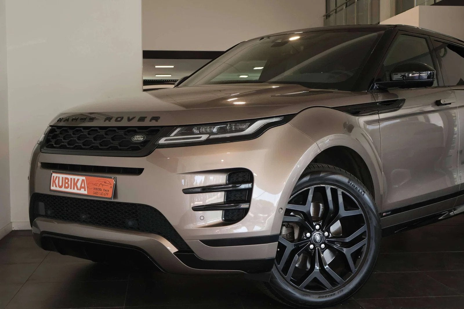 Land Rover Range Rover Evoque 2.0 TD4 MHEV 4WD R-Dynamic ACC, Auto's, Automaat, Gebruikt, 4 cilinders, Beige